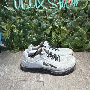 Altra Athletic Shoes in Gray and Black